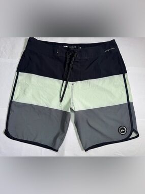 Quiksilver Men's Boardshorts Swimwear Blue/White Size 36